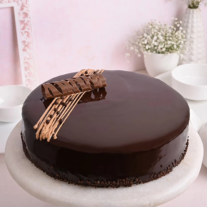 1/2 Kg Chocolate Truffle Cake - Cakes Dubai | Free Delivery | Carmel Flowers-sgquangbinhtourist.com.vn